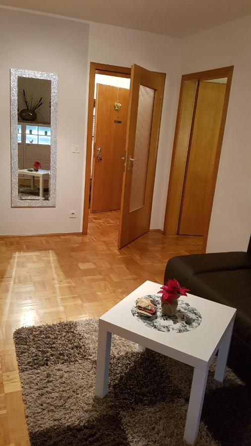 Ferien-& Monteurwohnung Koenen2 Nah Am Westfield Centro Оберхаузен Экстерьер фото